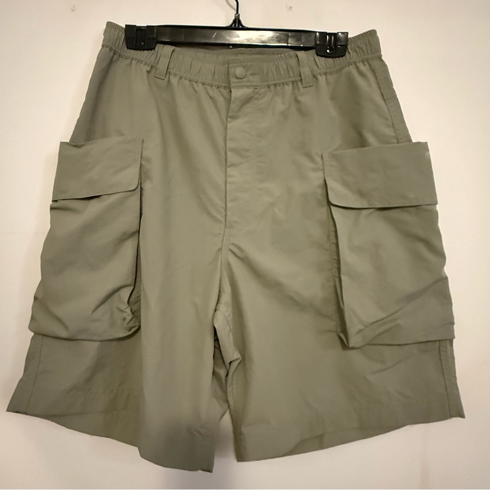 Uniqlo Men's Light Saje Cargo Shorts